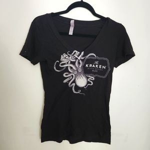 THE KRACKEN BLACK SPICED RUM TEE TSHIRT OCTOPUS LIQUOR DRINKS PIRATE MED MEDIUM